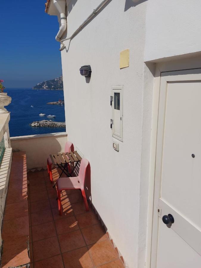 La Stanza Sul Porto Di Amalfi Camera Piccina Piccina Con Bagno Privato E Terrazzino Vista Mare Exterior foto