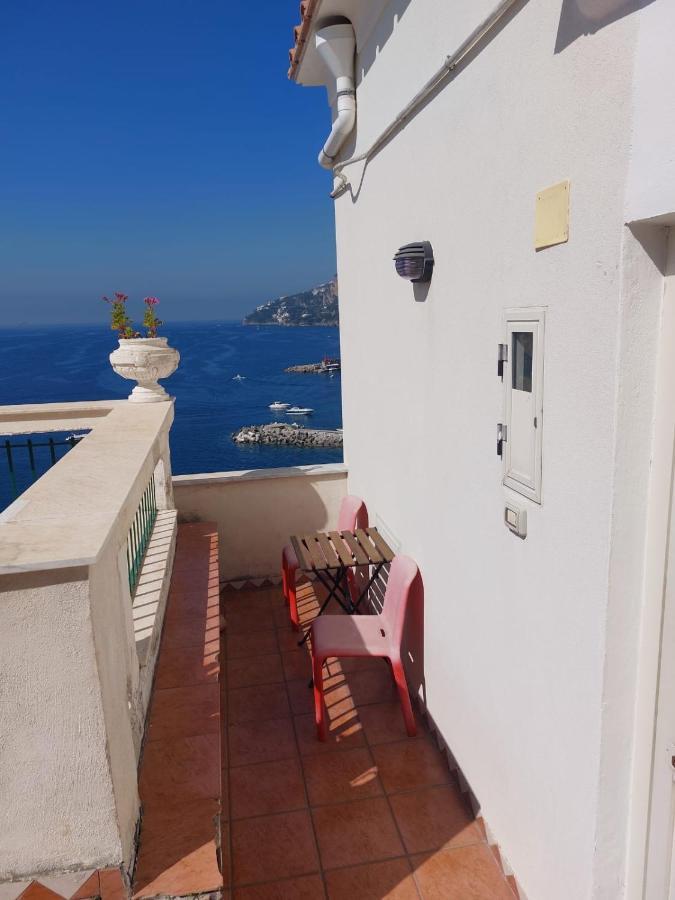 La Stanza Sul Porto Di Amalfi Camera Piccina Piccina Con Bagno Privato E Terrazzino Vista Mare Exterior foto