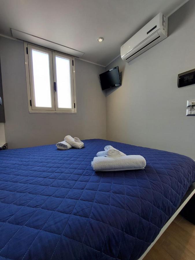 La Stanza Sul Porto Di Amalfi Camera Piccina Piccina Con Bagno Privato E Terrazzino Vista Mare Exterior foto