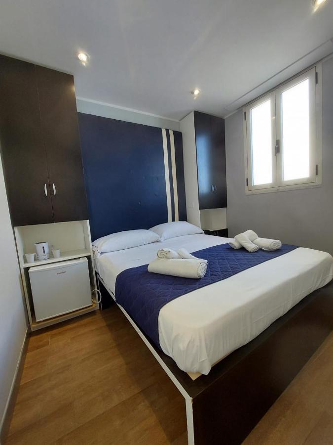 La Stanza Sul Porto Di Amalfi Camera Piccina Piccina Con Bagno Privato E Terrazzino Vista Mare Exterior foto